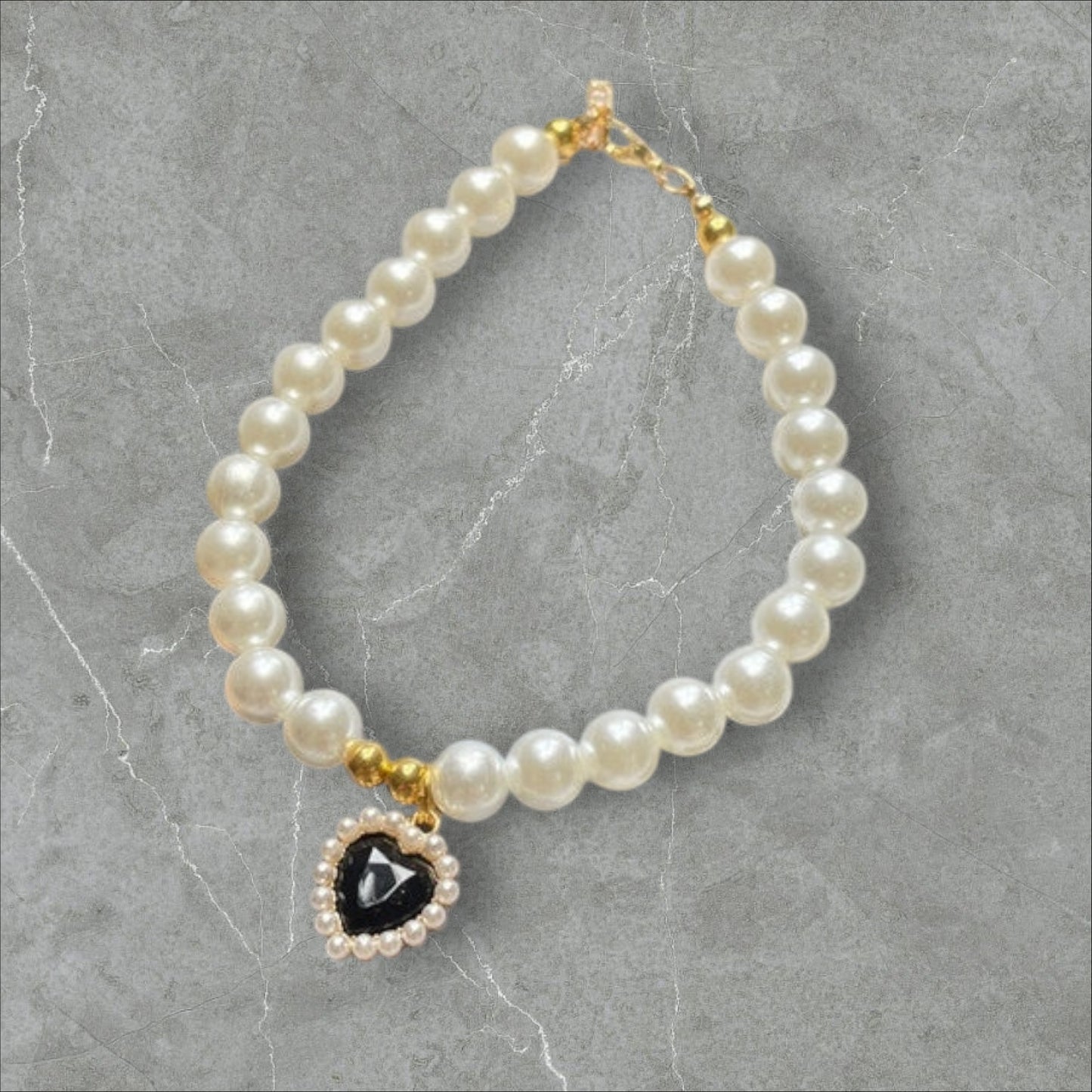 The Luxe Pearl Collar